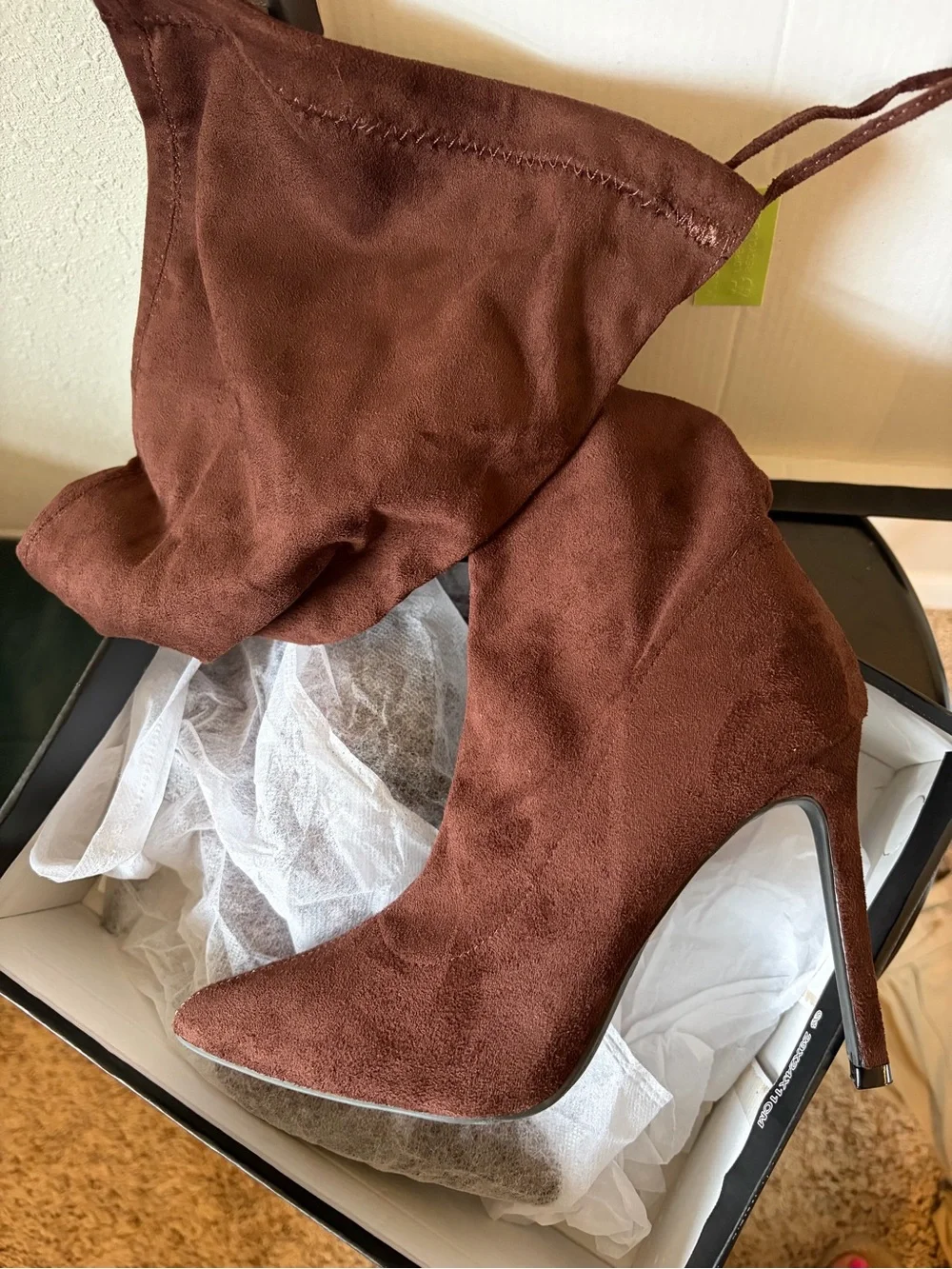 Women's Brown Suede Stiletto Boot- thigh high Chic Pull-On Design size 8 NWT